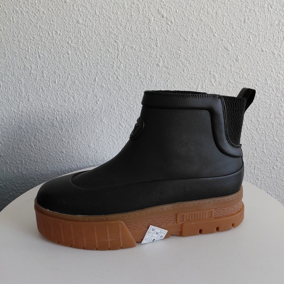 Nwob PUMA Black Boots with Tan Sole - Picture 1 of 16